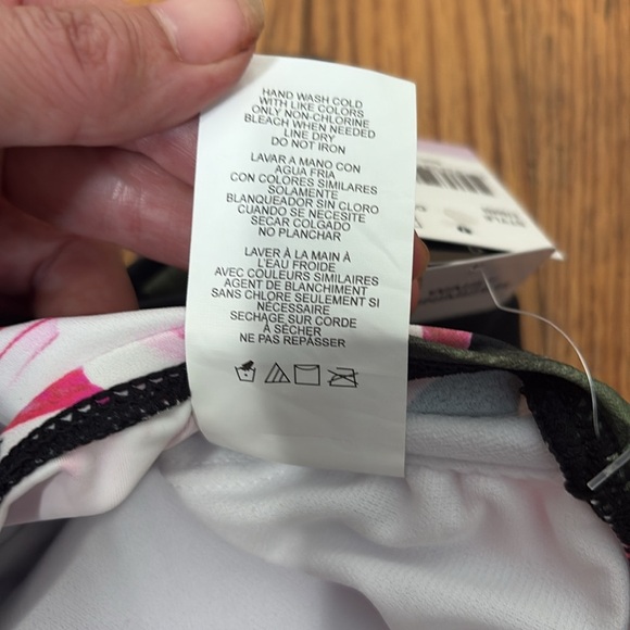 ISLAND ESCAPE Triple Tier Bandeau Tankini Top sz 6 Black Pink Swimwear NWT - Picture 5 of 10